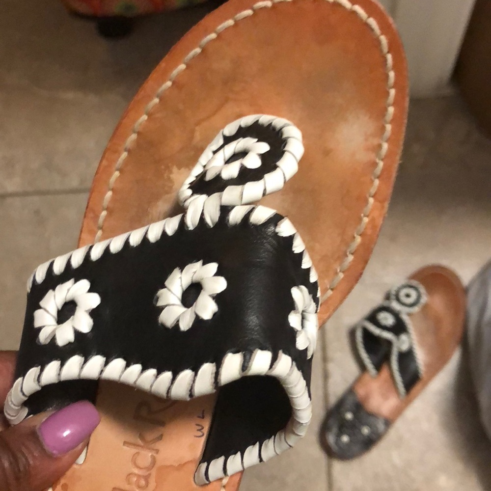 Jack Roger’s black and white icon slippers - Picture 7 of 7